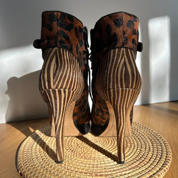 Sam Edelman Laced Stiletto Heel Bootie Animal Print Cheetah Leopard Brown Zebra - Picture 2 of 9